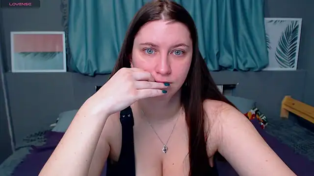 Snapshot of LiyaSilve chatting on January 2025 12:52:02 AM LiyaSilve online show from January 2025 12:52:02 AM