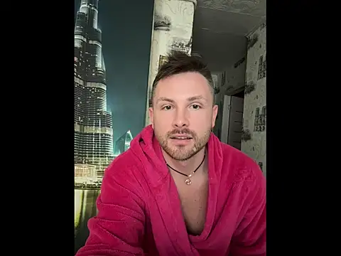 Snapshot of MartinBrandon chatting on May 2026 12:10:02 PM MartinBrandon online show from May 2026 12:10:02 PM