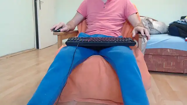 Snapshot of VASKOS178 chatting on December 2025 12:13:02 PM VASKOS178 online show from December 2025 12:13:02 PM