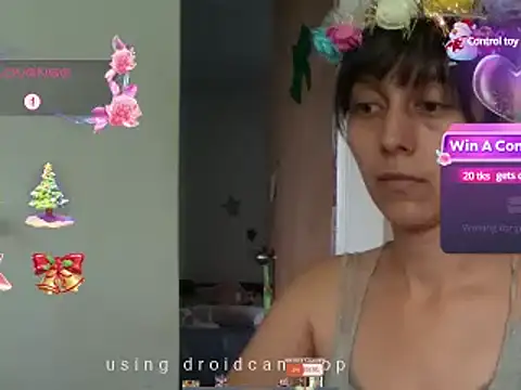 Snapshot of Moon_lunita chatting on December 2024 09:18:02 PM Moon lunita online show from December 2024 09:18:02 PM