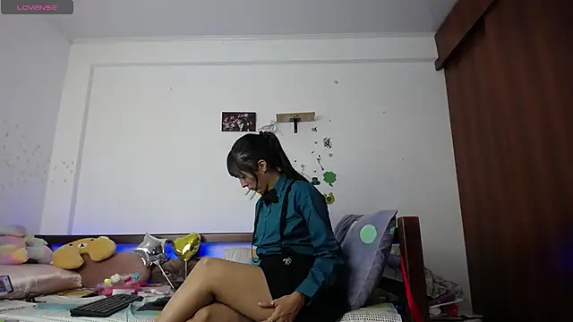 Snapshot of Moon_lunita chatting on March 2025 09:13:02 PM Moon lunita online show from March 2025 09:13:02 PM