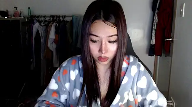 urqueendominant online show from February 2025 06:06:01 AM