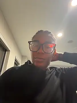 TilaTotti online show from April 2026 01:39:01 AM