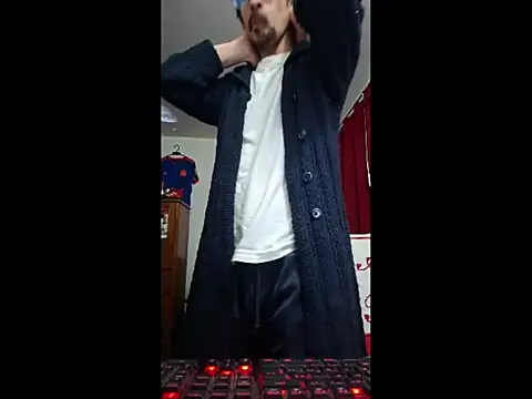 ALBEIROFOOTBALL1992 online show from May 2026 05:01:02 AM