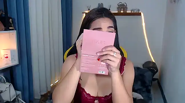 MarieLoveGlamorous online show from January 2025 12:19:01 PM