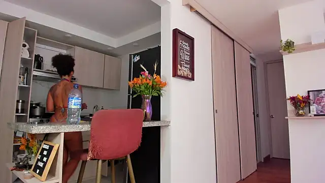 Snapshot of karlye_5 chatting on January 2025 06:33:02 PM karlye 5 online show from January 2025 06:33:02 PM