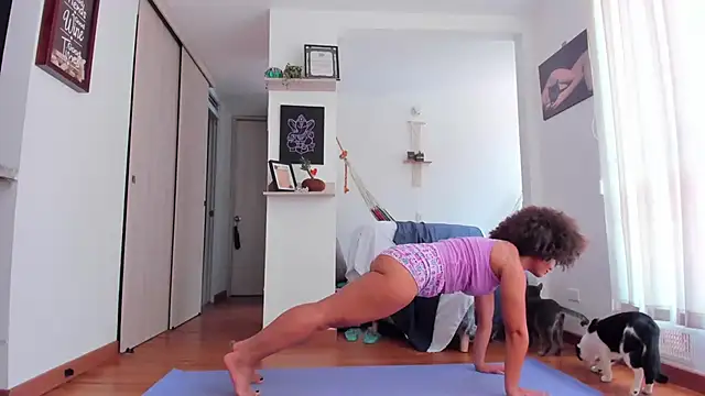 Snapshot of karlye_5 chatting on March 2025 05:06:02 PM karlye 5 online show from March 2025 05:06:02 PM