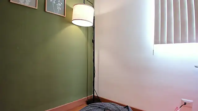 Snapshot of karlye_5 chatting on October 2025 03:57:02 PM karlye 5 online show from October 2025 03:57:02 PM