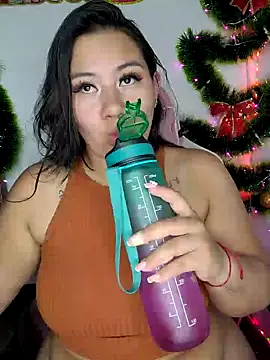 Snapshot of ValerieDiiamond chatting on December 2024 04:56:02 AM ValerieDiiamond online show from December 2024 04:56:02 AM