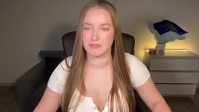 EvaMaddison online show from June 2026 08:07:01 PM
