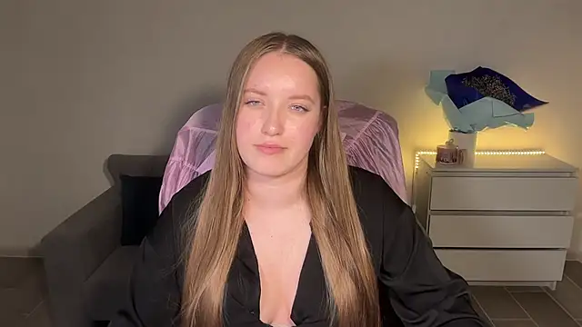 EvaMaddison online show from July 2026 10:16:01 PM