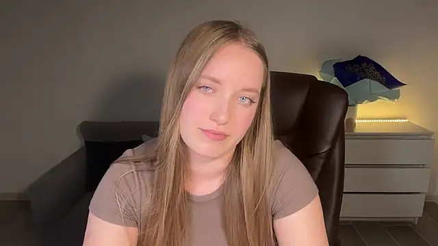 EvaMaddison online show from July 2026 09:24:01 PM