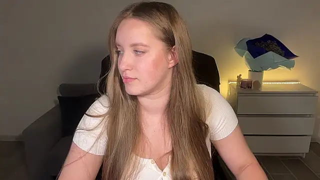 EvaMaddison online show from July 2026 11:03:01 PM
