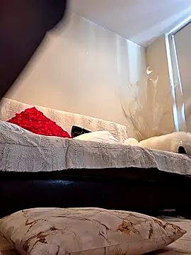 AureliaDoux online show from March 2026 01:41:01 PM