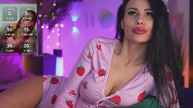 Snapshot of Lorettelorena chatting on March 2026 08:07:01 AM Lorettelorena online show from March 2026 08:07:01 AM