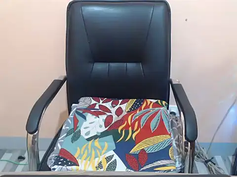 Snapshot of AsianPussy_22 chatting on February 2025 02:42:02 AM AsianPussy 22 online show from February 2025 02:42:02 AM