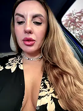 Kalli Fornia online show from October 2025 08:26:02 AM