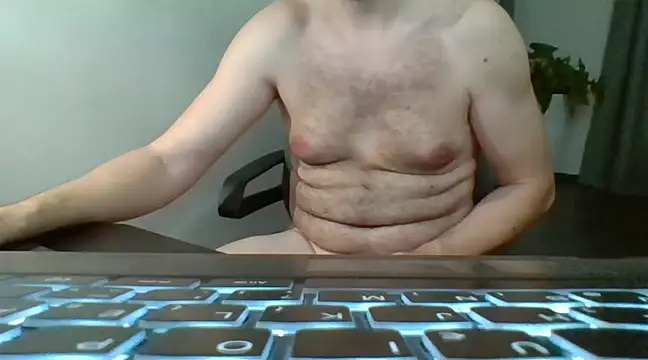 Horney boy86 online show from December 2024 09:11:01 PM