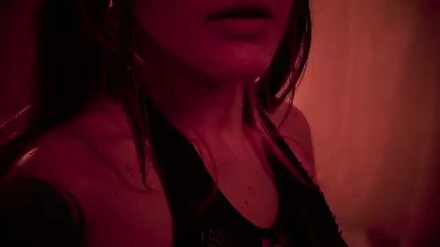 HannaMoom online show from November 2025 10:25:01 PM