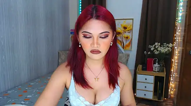 Snapshot of xXCathyJennerXx chatting on December 2024 05:37:01 AM xXCathyJennerXx online show from December 2024 05:37:01 AM