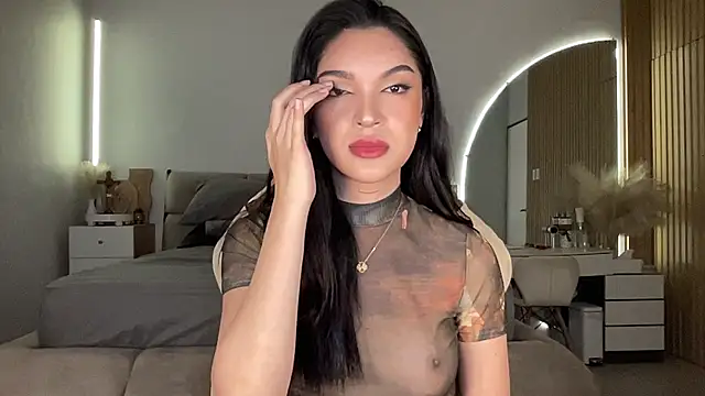 Snapshot of Rogueblaze chatting on October 2025 05:17:02 AM Rogueblaze online show from October 2025 05:17:02 AM