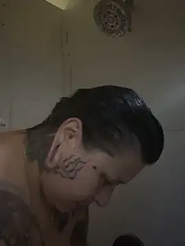 Snapshot of evacheers chatting on November 2025 07:12:01 PM evacheers online show from November 2025 07:12:01 PM