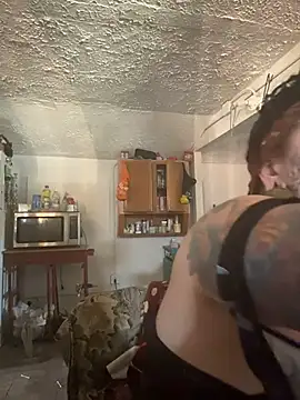 Snapshot of evacheers chatting on February 2026 02:35:01 PM evacheers online show from February 2026 02:35:01 PM