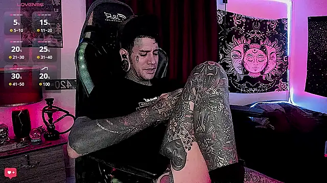 Snapshot of josh__ackerman chatting on December 2024 05:31:02 AM josh ackerman online show from December 2024 05:31:02 AM