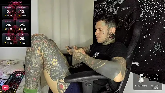 Snapshot of josh__ackerman chatting on January 2025 12:49:01 AM josh ackerman online show from January 2025 12:49:01 AM