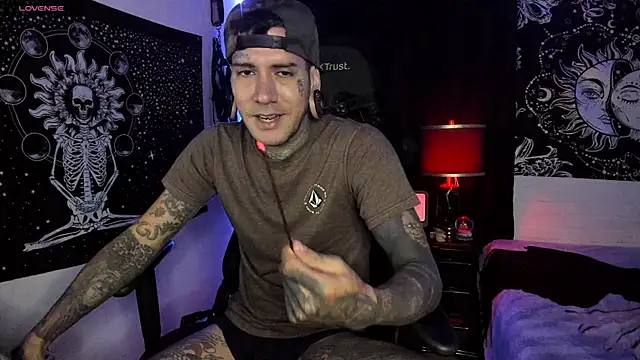 Snapshot of josh__ackerman chatting on March 2025 11:48:01 PM josh ackerman online show from March 2025 11:48:01 PM