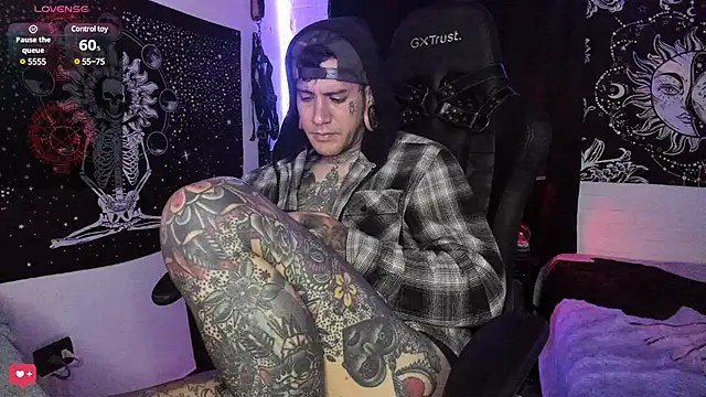 Snapshot of josh__ackerman chatting on March 2025 01:05:02 AM josh ackerman online show from March 2025 01:05:02 AM