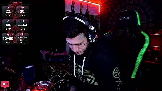 Snapshot of josh__ackerman chatting on September 2025 02:44:02 AM josh ackerman online show from September 2025 02:44:02 AM