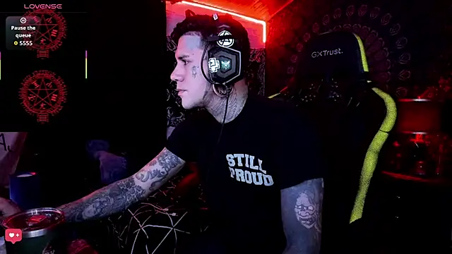 Snapshot of josh__ackerman chatting on September 2025 03:52:01 AM josh ackerman online show from September 2025 03:52:01 AM