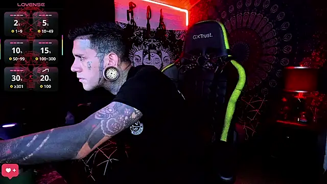 Snapshot of josh__ackerman chatting on September 2025 09:07:02 PM josh ackerman online show from September 2025 09:07:02 PM