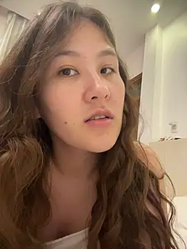 Riz girl online show from May 2026 05:20:01 PM
