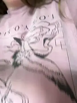 Snapshot of remirann_ chatting on January 2025 09:14:02 PM remirann online show from January 2025 09:14:02 PM