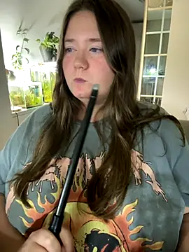 Snapshot of remirann_ chatting on October 2025 05:34:01 PM remirann online show from October 2025 05:34:01 PM