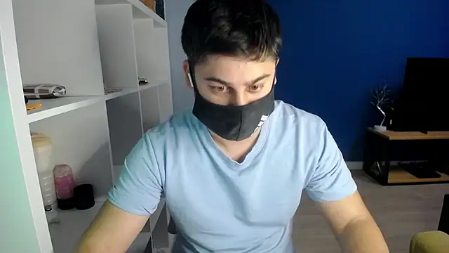 Tomguys online show from March 2025 06:09:01 PM