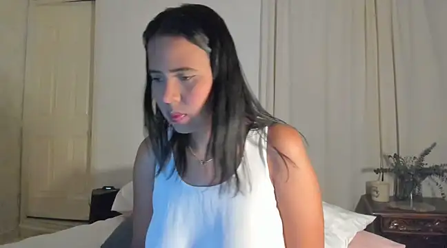 Snapshot of rosaaliiaa1 chatting on March 2025 01:15:01 PM rosaaliiaa1 online show from March 2025 01:15:01 PM