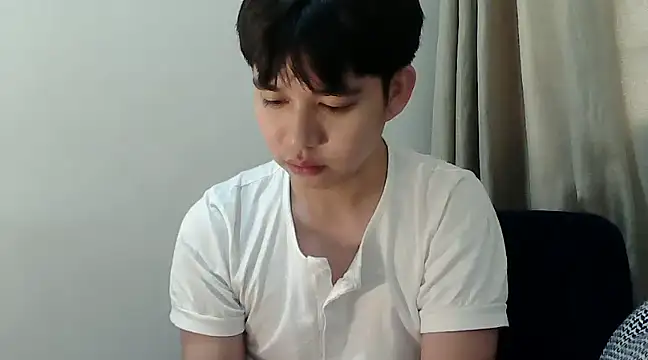 alfonsoasiancutie online show from December 2024 03:16:02 AM