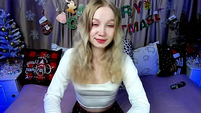 Snapshot of LilyStarlight chatting on December 2024 03:22:02 AM LilyStarlight online show from December 2024 03:22:02 AM