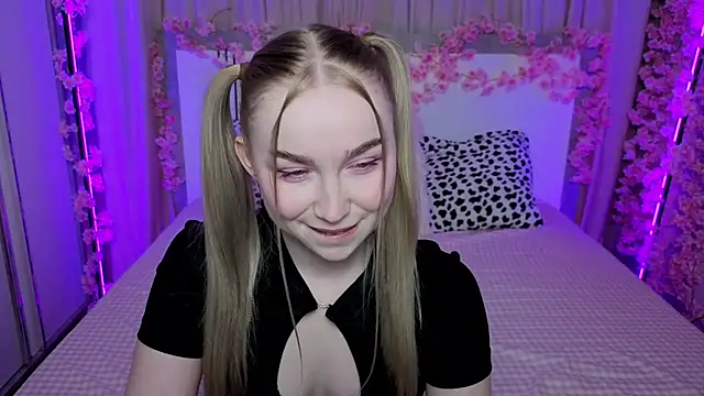Snapshot of LilyStarlight chatting on April 2026 03:37:02 AM LilyStarlight online show from April 2026 03:37:02 AM