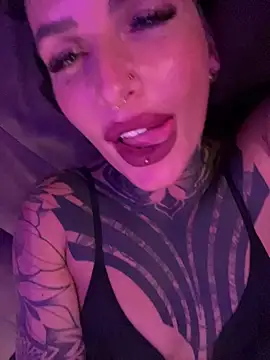 Snapshot of InkedBiitch chatting on September 2025 07:26:01 PM InkedBiitch online show from September 2025 07:26:01 PM