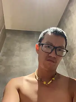 Exposedsian online show from May 2026 10:44:01 AM