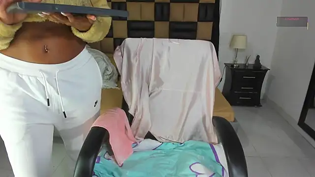 Snapshot of BarbieKano chatting on September 2025 11:43:01 PM BarbieKano online show from September 2025 11:43:01 PM