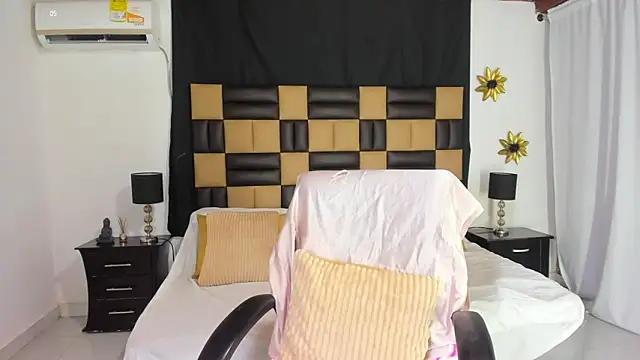 Snapshot of BarbieKano chatting on November 2025 11:26:01 PM BarbieKano online show from November 2025 11:26:01 PM