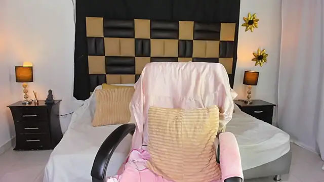 Snapshot of BarbieKano chatting on November 2025 11:51:01 PM BarbieKano online show from November 2025 11:51:01 PM