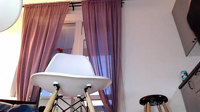 Snapshot of MadameKatrina chatting on December 2024 06:48:01 AM MadameKatrina online show from December 2024 06:48:01 AM