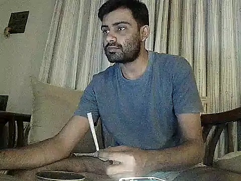 Snapshot of king_kong_india1 chatting on February 2025 06:23:01 PM king kong india1 online show from February 2025 06:23:01 PM