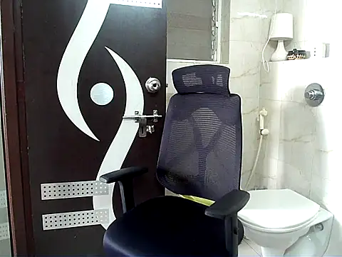 Snapshot of king_kong_india1 chatting on January 2026 06:51:02 AM king kong india1 online show from January 2026 06:51:02 AM